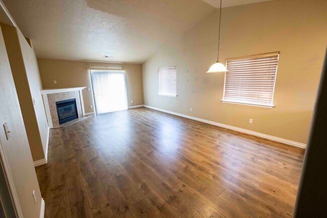 1300 SW Greeley St in College Place, WA - Building Photo - Building Photo