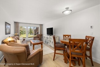 294 Snowmass Club Cir in Snowmass Village, CO - Building Photo - Building Photo