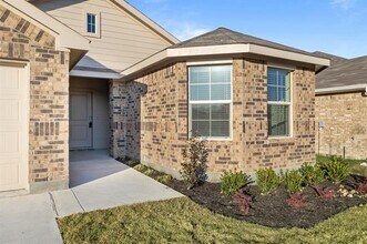 1349 Tierra Blanca Dr in Fort Worth, TX - Building Photo - Building Photo