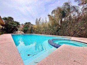 3115 Duneville St in Las Vegas, NV - Building Photo - Building Photo