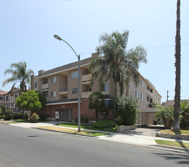 530 E Santa Anita Ave in Burbank, CA - Building Photo - Building Photo