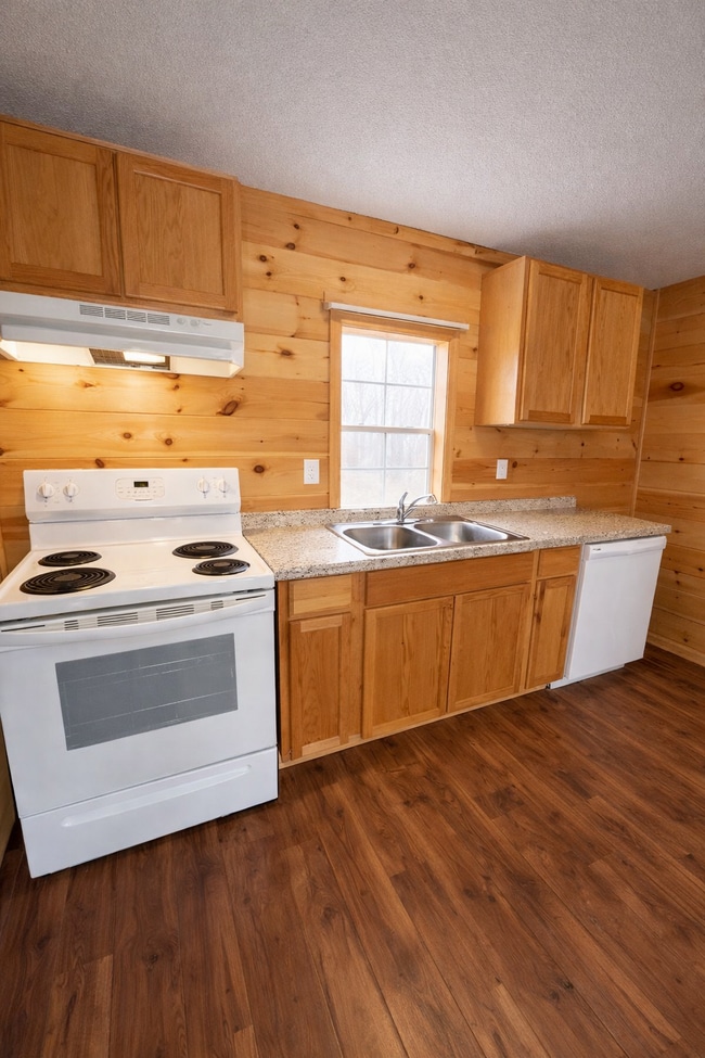 73 Redbud Trl in Dunlap, TN - Building Photo - Building Photo