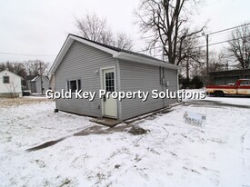 1413 Walnut St in Anderson, IN - Building Photo