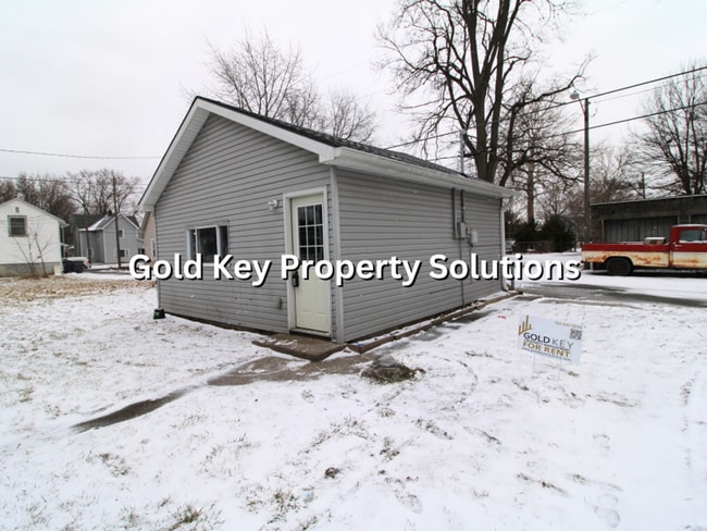 property at 1413 Walnut St