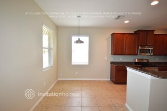 574 Vista Ridge Dr in Ruskin, FL - Building Photo - Building Photo