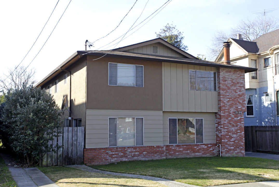 2120 San Antonio Ave in Alameda, CA - Building Photo