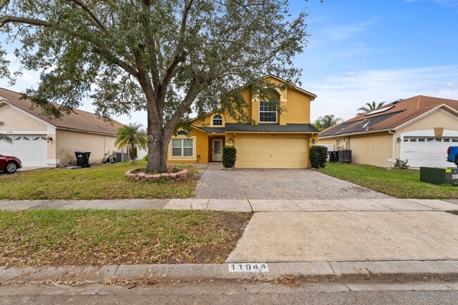 11944 Cheltinham Dr in Orlando, FL - Building Photo - Building Photo