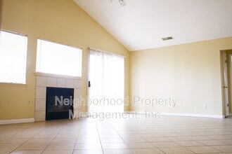 3574 N State Ave in Fresno, CA - Building Photo - Building Photo