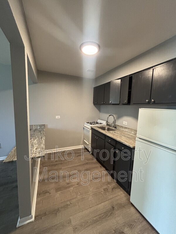 property at 3331 Commercial Ave