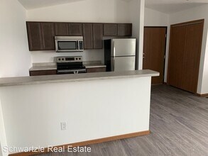 101 Lipton St in Tea, SD - Building Photo - Building Photo