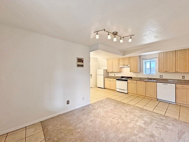 6036 Estelle St in San Diego, CA - Building Photo - Building Photo