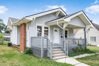 527 Helen St in Columbus, OH - Building Photo - Building Photo