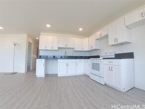 92-686-686 Paakai St in Kapolei, HI - Building Photo - Building Photo
