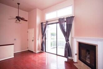 1214 S Mayflower Ave, Unit D in Monrovia, CA - Building Photo - Building Photo