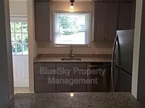 910 Stonehenge Ave in Charlottesville, VA - Building Photo - Building Photo
