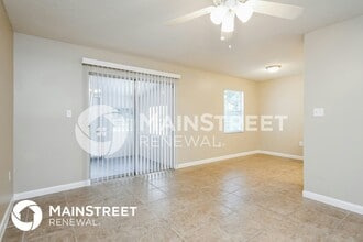 2853 Magnolia Ave in Sanford, FL - Foto de edificio - Building Photo