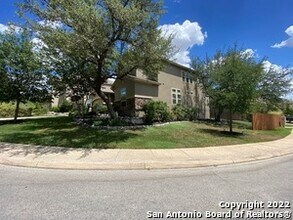 515 Tranquil Oak in San Antonio, TX - Building Photo - Building Photo