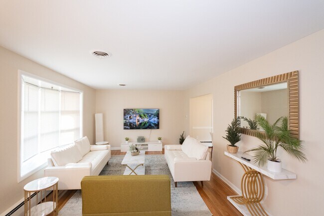 90 St Andrews Pl in College Park, MD - Building Photo - Building Photo