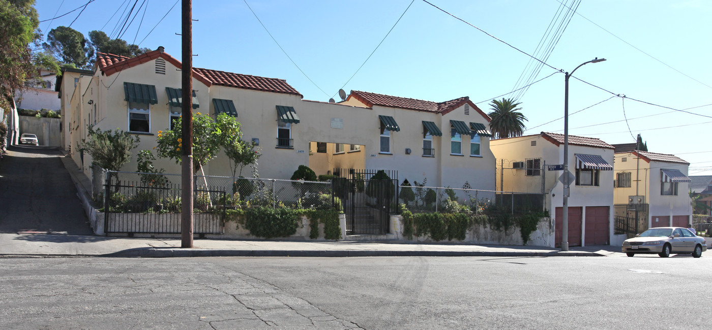 2460-2470 Eastlake Ave in Los Angeles, CA - Foto de edificio