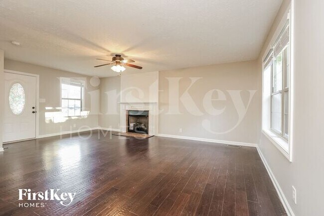 1412 Freedom Dr in Clarksville, TN - Building Photo - Building Photo