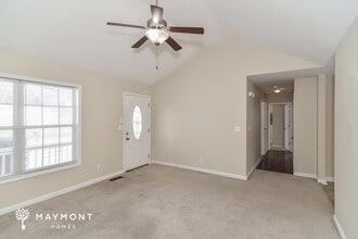 1018 Granny White Rd in Clarksville, TN - Building Photo - Building Photo