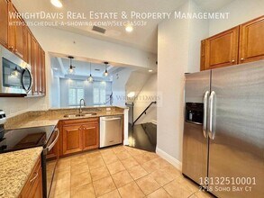 2218 Soho Bay Ct in Tampa, FL - Building Photo - Building Photo