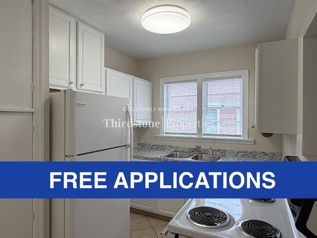 2659 College St, Unit 4