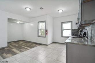 143 Valley Rd in Montclair, NJ - Building Photo - Building Photo