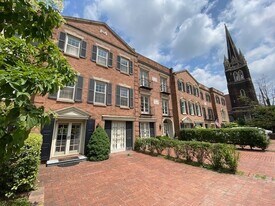 5623 Fifth Ave in Pittsburgh, PA - Building Photo