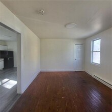 79 High St, Unit 5 in Monticello, NY - Building Photo - Building Photo