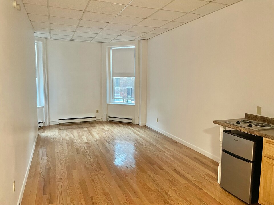 854 Beacon St, Unit 2 in Boston, MA - Building Photo