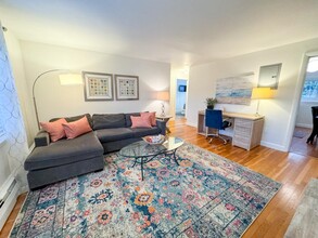 91 Chestnut St in Brookline, MA - Foto de edificio - Building Photo