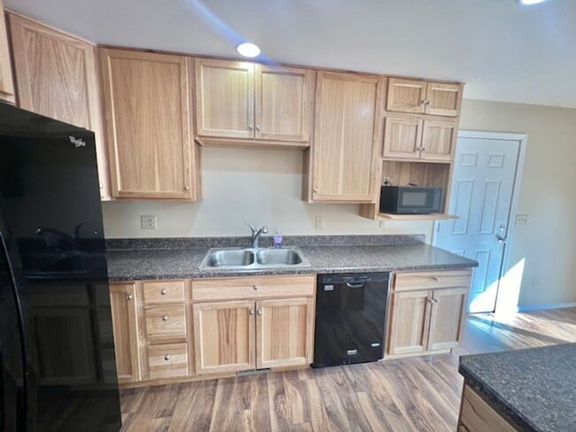 2521 NE Cretia Ct in Bend, OR - Building Photo - Building Photo