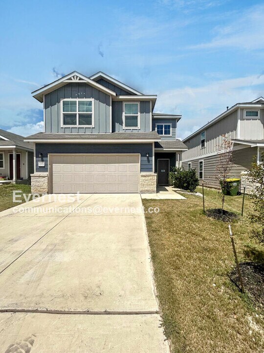 11951 Sitio Plains in San Antonio, TX - Building Photo