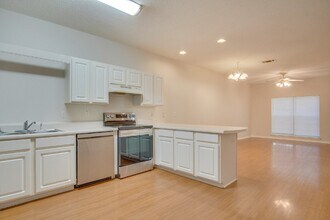 7101 Joy St in Pensacola, FL - Building Photo - Building Photo