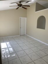 2350 Queenswood Cir in Kissimmee, FL - Building Photo - Building Photo