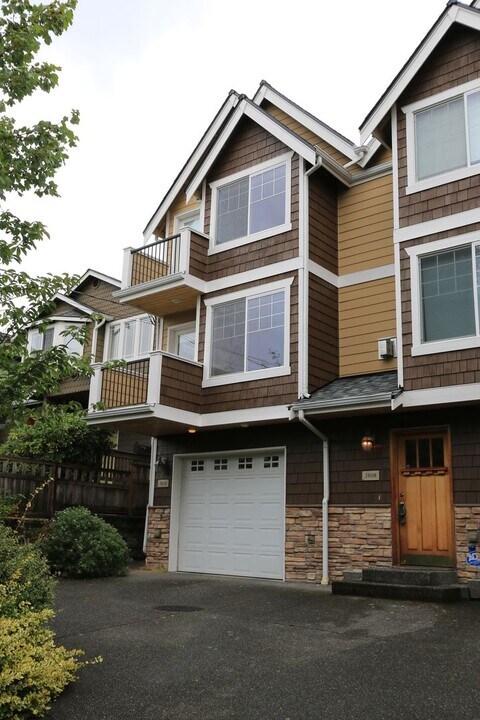 3810 Ashworth Ave N in Seattle, WA - Foto de edificio