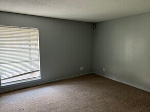 4721 Violet Ave in McAllen, TX - Building Photo - Building Photo