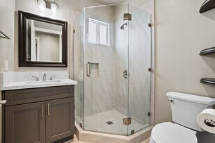 14881 Newland St in Midway City, CA - Building Photo