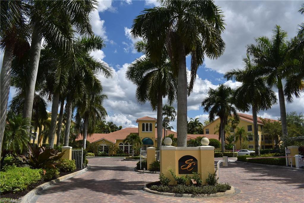 4645 St Croix Ln-Unit -1316 in Naples, FL - Foto de edificio