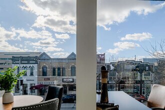 127 N Appleton St in Appleton, WI - Foto de edificio - Building Photo