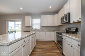 6792 Highland Way in Brownsburg, IN - Building Photo - Building Photo