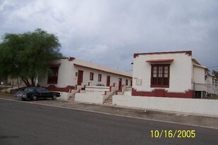 560-580 S Madison Ave in Yuma, AZ - Building Photo