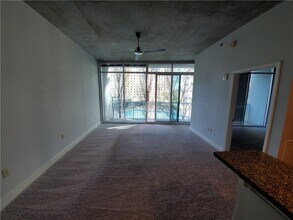 950 W Peachtree St NW in Atlanta, GA - Building Photo - Building Photo