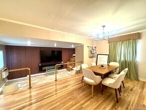 2780 Rockaway Ave in Oceanside, NY - Building Photo - Building Photo