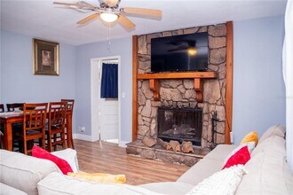 313 Center Ave in Daytona Beach, FL - Building Photo - Building Photo