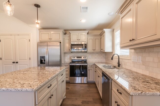 290 Hutch Ct in Gallatin, TN - Building Photo - Building Photo