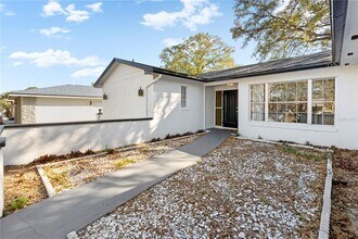 621 Ashberry Ln in Altamonte Springs, FL - Building Photo - Building Photo