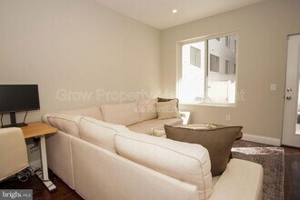 1616 Cambridge St in Philadelphia, PA - Building Photo - Building Photo