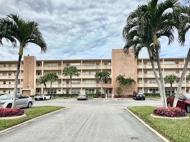 4020 Newcastle A in Boca Raton, FL - Building Photo